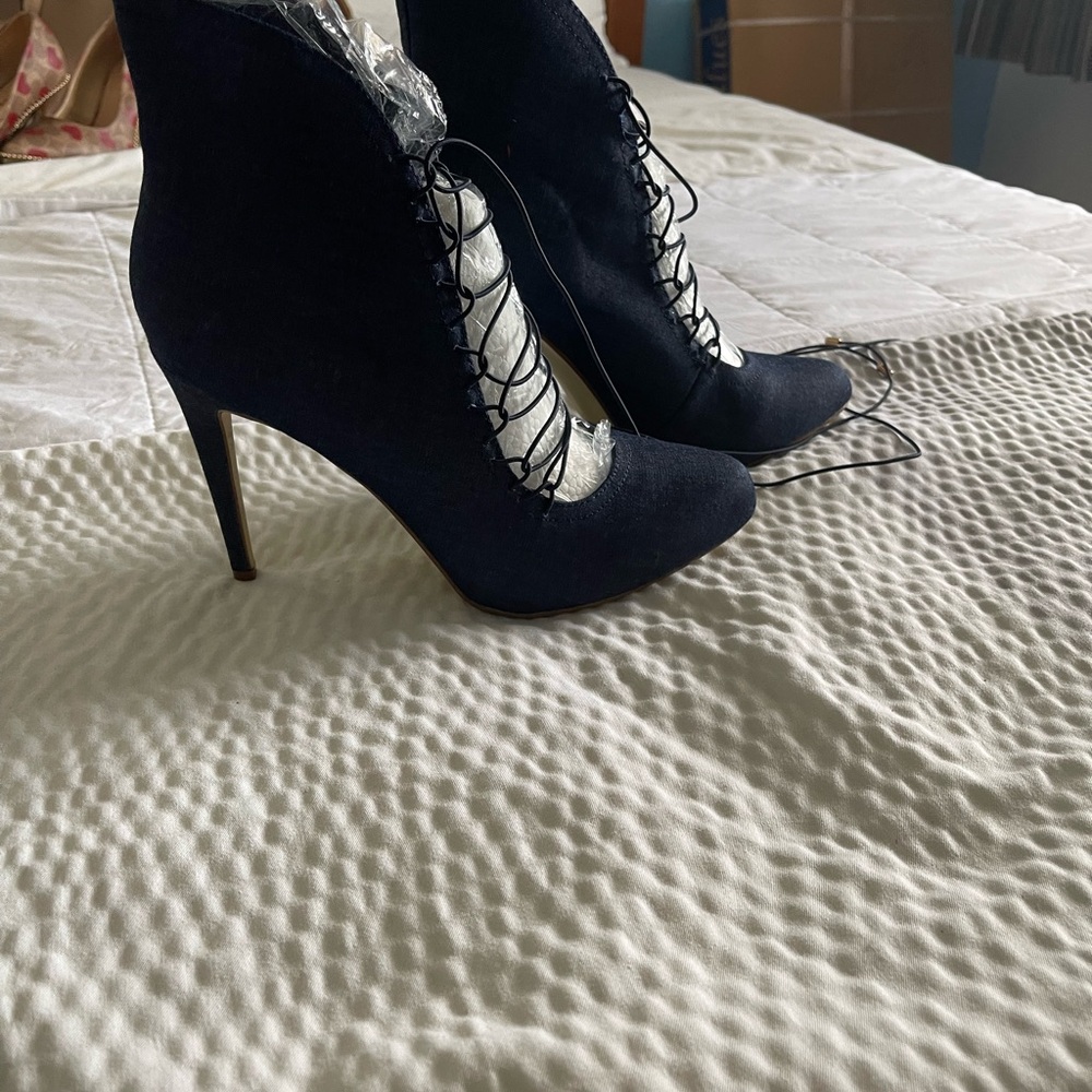 Shoedazzle Dark Denim Pumps